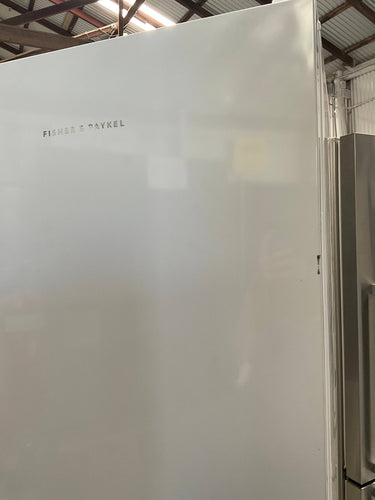 Factory Second Fisher & Paykel RF450SRDW1 451L Upright Fridge - Second Hand Appliances Geebung